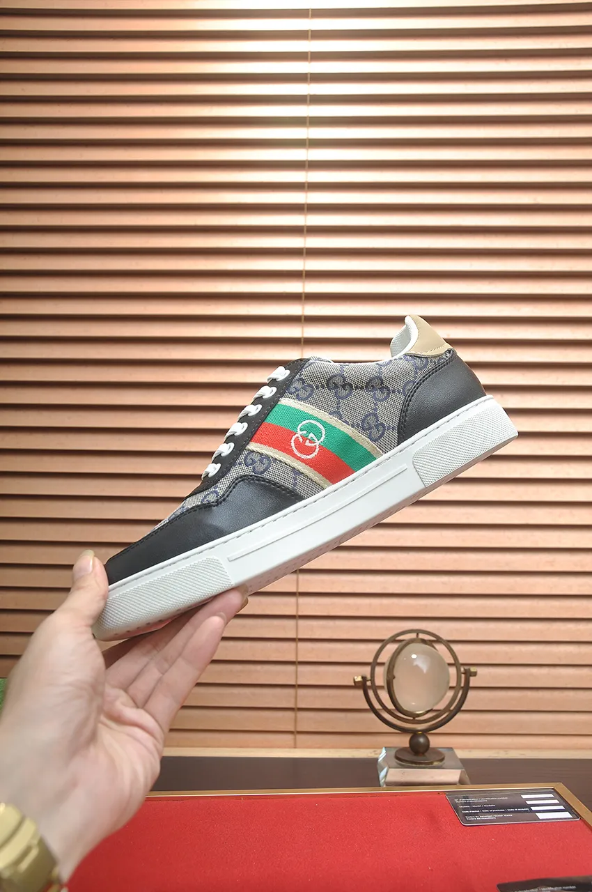 Men's men's shoes💰440💶[GUCCI] official website 1:1 men's sports shoes are now on the market. They are made of original fabric + water-dyed sheepskin lining, plus the official website original 1:1 comfortable outsole. Fashionable and versatile, super comfortable and breathable. Standard shoe size 38/45 (custom-made size 45 is non-refundable)